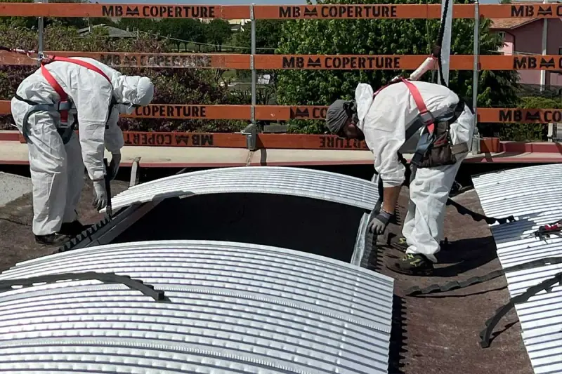 Bonifica e smaltimento amianto, realizzazione MB Coperture Group