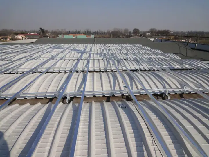 Copertura capannone industriale, realizzazione MB Coperture Group