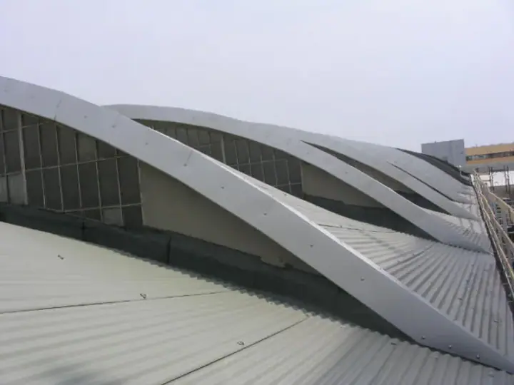 Copertura capannone industriale, realizzazione MB Coperture Group
